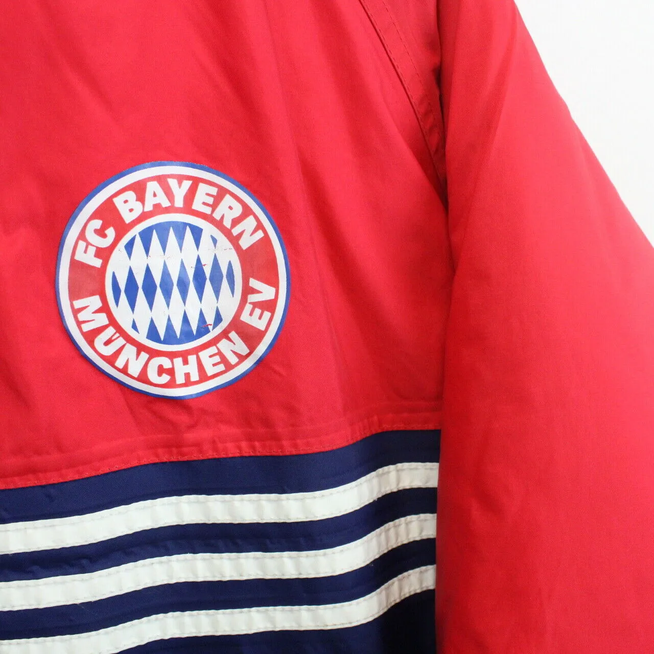 ADIDAS 90s BAYERN MUNICH Puffer Jacket | Large