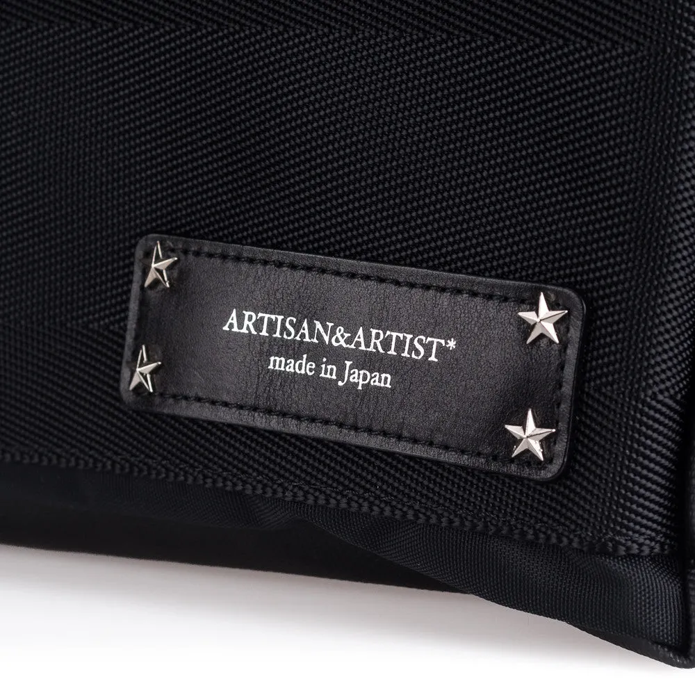 Artisan & Artist* MCAM 1000 Canvas Camera Bag, holds Mac Book Air 11