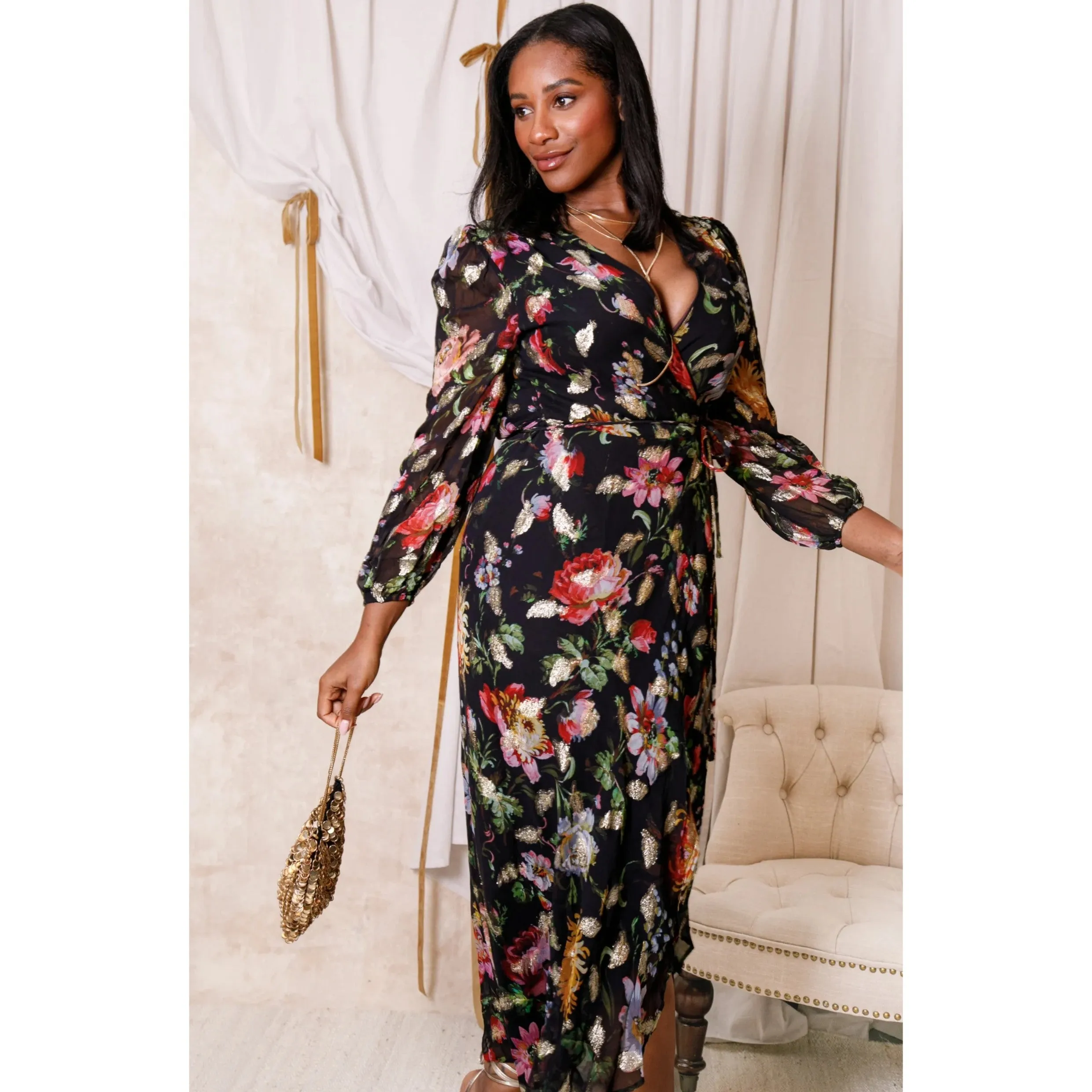 Hope & Ivy Bunty Floral-Print Maxi Wrap Dress in Feather Lurex 7900