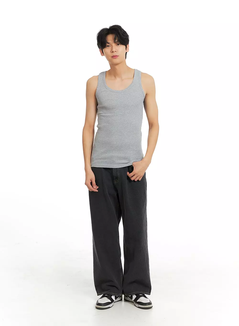 Men's Basic Slim Fit Tank Top IA401