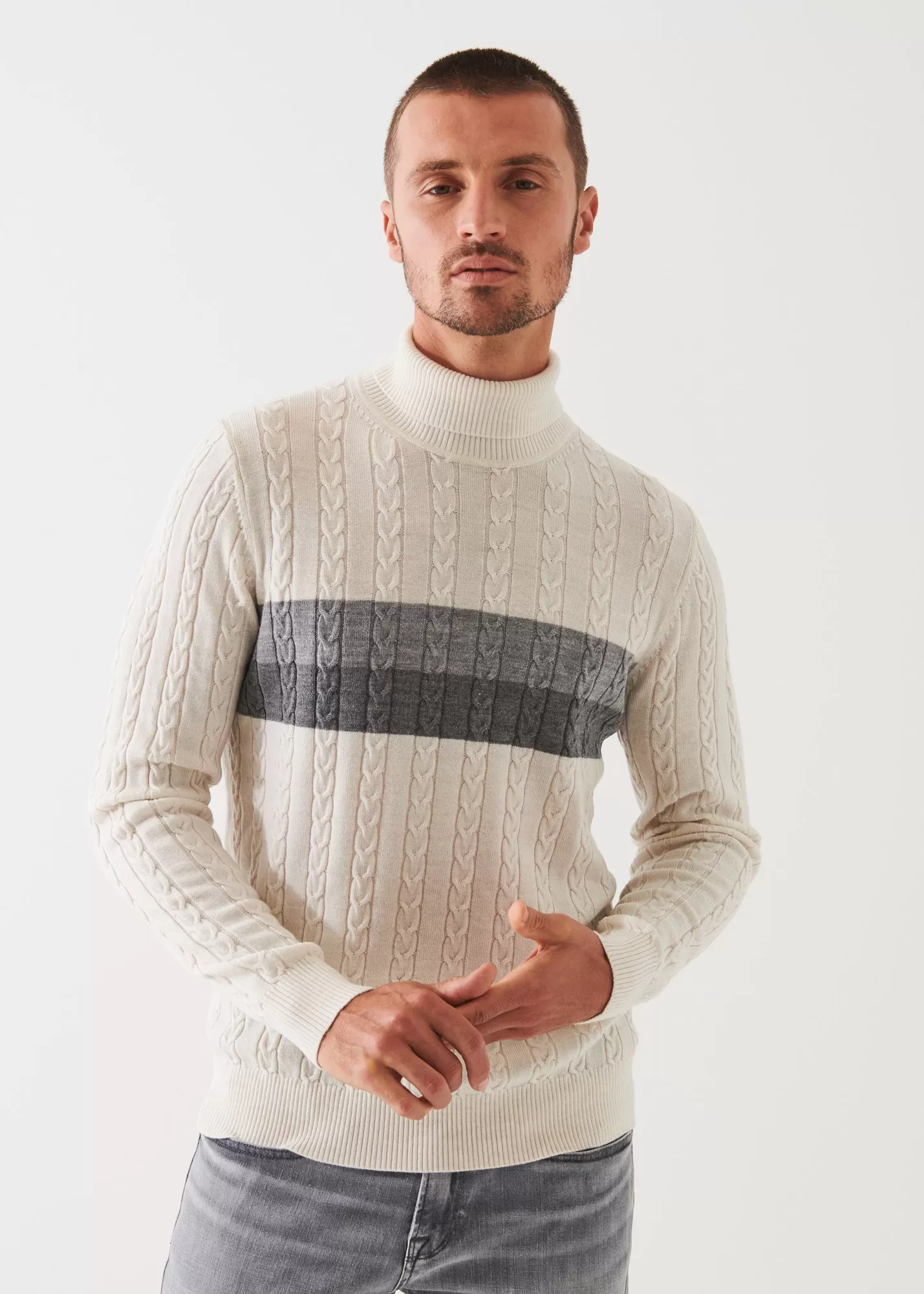 MERINO STRIPED CABLE KNIT TURTLENECK